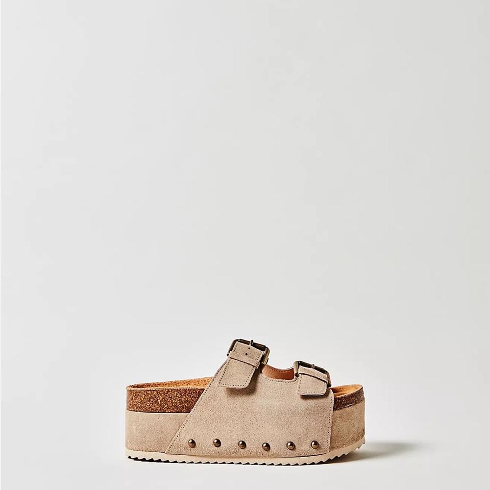 Women’s Free People Rule Breaker Sandal SZ 7 1/2 Only worn twice